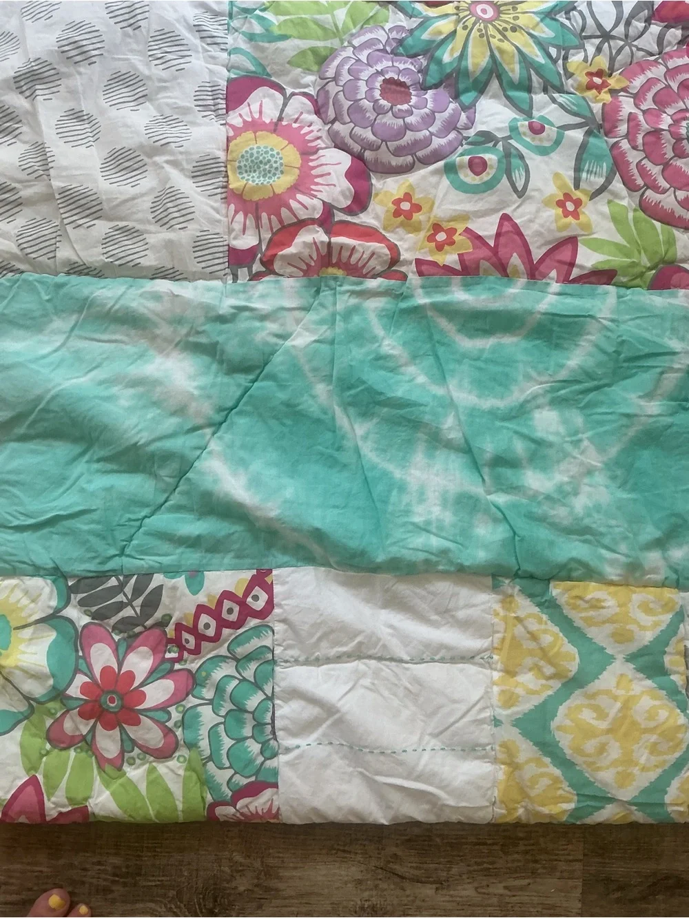 Pottery Barn Teen PBteen Sunset Beach Quilt Full Boho Patchwork Floral